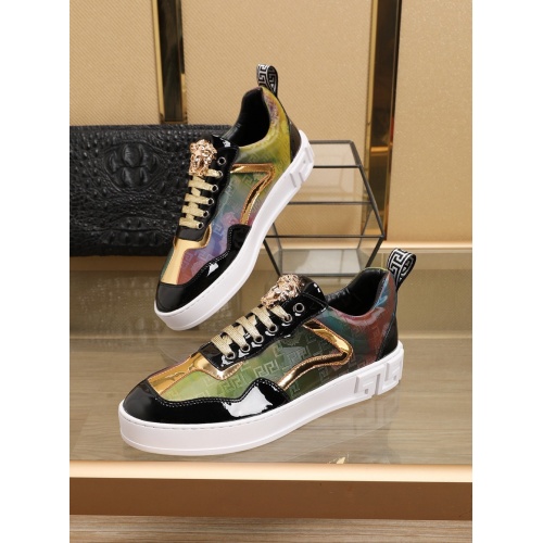 Cheap Versace Casual Shoes For Men #769615 Replica Wholesale [$82.00 USD] [ITEM#769615] on Replica Versace Shoes