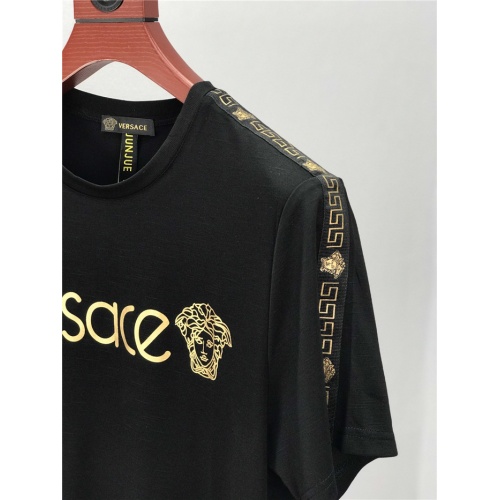 Cheap Versace Tracksuits Short Sleeved For Men #770362 Replica Wholesale [$57.00 USD] [ITEM#770362] on Replica Versace Tracksuits