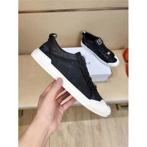 Cheap Versace Casual Shoes For Men #772772 Replica Wholesale [$68.00 USD] [ITEM#772772] on Replica Versace Shoes