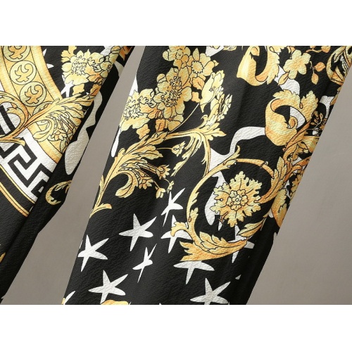 Cheap Versace Tracksuits Short Sleeved For Men #772852 Replica Wholesale [$61.00 USD] [ITEM#772852] on Replica Versace Tracksuits