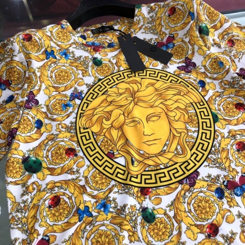 Cheap Versace T-Shirts Short Sleeved For Men #774443 Replica Wholesale [$43.00 USD] [ITEM#774443] on Replica Versace T-Shirts