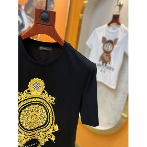Cheap Versace T-Shirts Short Sleeved For Men #775322 Replica Wholesale [$43.00 USD] [ITEM#775322] on Replica Versace T-Shirts