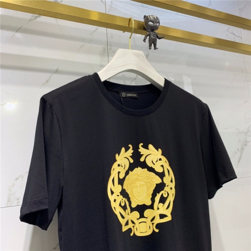 Cheap Versace T-Shirts Short Sleeved For Men #778491 Replica Wholesale [$41.00 USD] [ITEM#778491] on Replica Versace T-Shirts