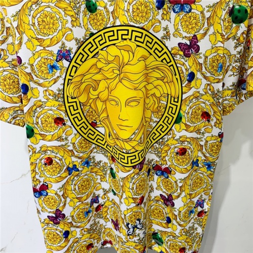 Cheap Versace T-Shirts Short Sleeved For Men #778570 Replica Wholesale [$42.00 USD] [ITEM#778570] on Replica Versace T-Shirts