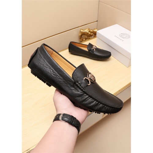 Cheap Versace Casual Shoes For Men #780109 Replica Wholesale [$68.00 USD] [ITEM#780109] on Replica Versace Casual Shoes