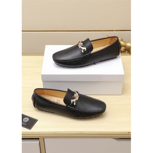 Cheap Versace Casual Shoes For Men #787399 Replica Wholesale [$68.00 USD] [ITEM#787399] on Replica Versace Casual Shoes