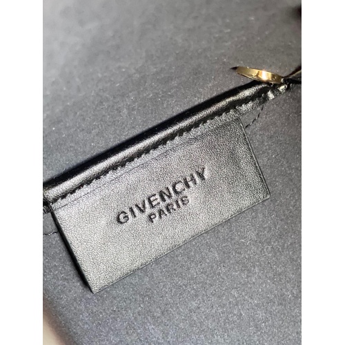 Cheap Givenchy AAA Quality Handbags #790381 Replica Wholesale [$192.00 USD] [ITEM#790381] on Replica Givenchy AAA Quality Handbags