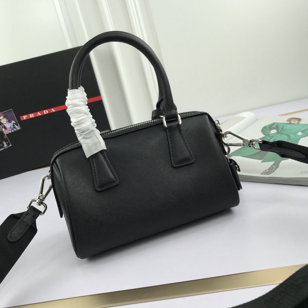 Cheap Prada AAA Quality Messeger Bags For Women #786115 Replica ...