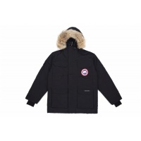 Canada Goose Down Feather Coat Long Sleeved For Men #811637