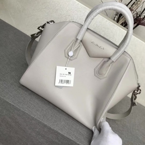 Cheap Givenchy AAA Quality Messenger Bags #815557 Replica Wholesale [$202.00 USD] [ITEM#815557] on Replica Givenchy AAA Quality Messenger Bags