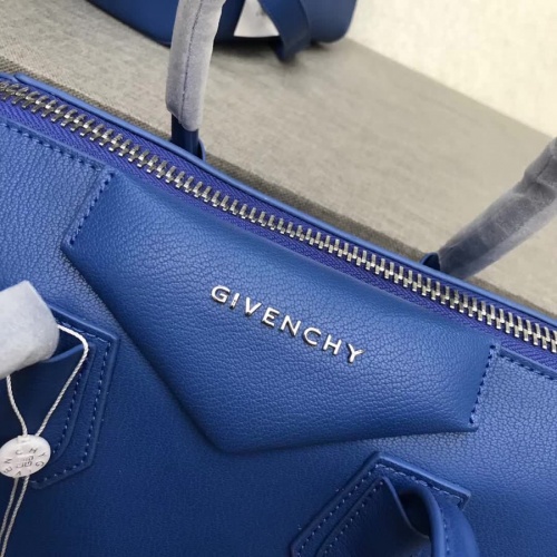Cheap Givenchy AAA Quality Messenger Bags #815559 Replica Wholesale [$202.00 USD] [ITEM#815559] on Replica Givenchy AAA Quality Messenger Bags