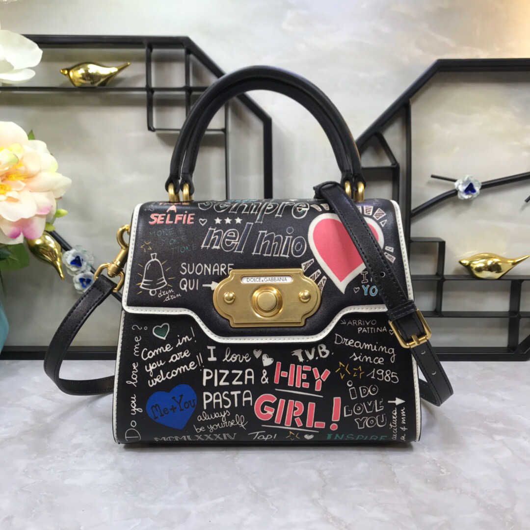 Cheap Dolce & Gabbana D&G AAA Quality Messenger Bags For Women #813892