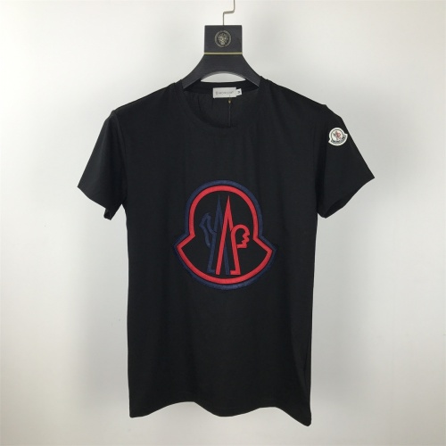 Cheap Moncler T-Shirts Short Sleeved For Men #820322 Replica Wholesale [$25.00 USD] [ITEM#820322] on Replica Moncler T-Shirts