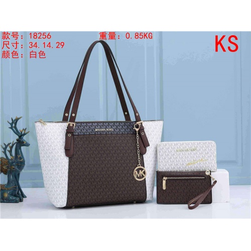 Cheap Michael Kors Handbags For Women #820834 Replica Wholesale [$39.00 USD] [ITEM#820834] on Replica Michael Kors Handbags
