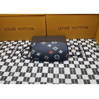 Louis Vuitton Fashion Mask #819505