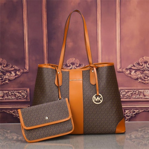 Michael Kors Fashion Handbags For Women #832661