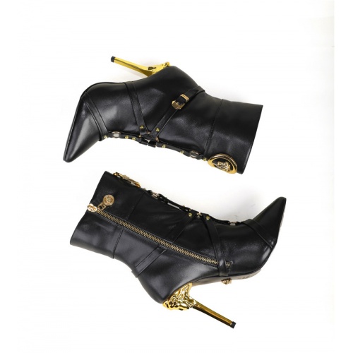 Cheap Versace Boots For Women #833028 Replica Wholesale [$123.00 USD] [ITEM#833028] on Replica Versace Boots