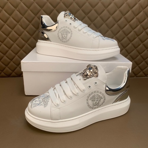 Cheap Versace Fashion Shoes For Men #837364 Replica Wholesale [$85.00 USD] [ITEM#837364] on Replica Versace Flat Shoes