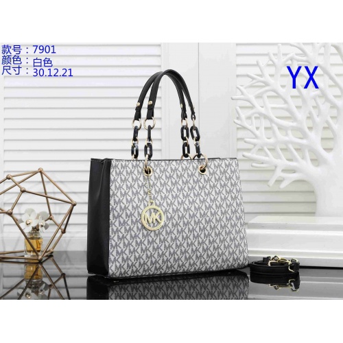 Cheap Michael Kors Handbags For Women #842392 Replica Wholesale [$34.00 USD] [ITEM#842392] on Replica Michael Kors Handbags