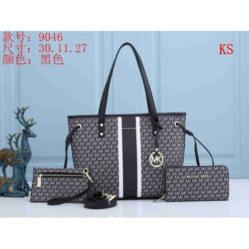 Cheap Michael Kors Handbags For Women #846112 Replica Wholesale [$39.00 USD] [ITEM#846112] on Replica Michael Kors Handbags