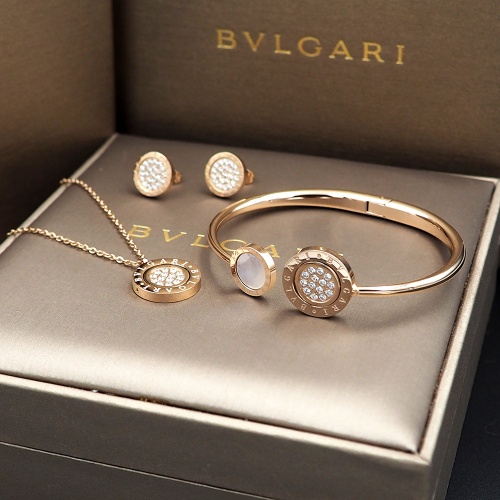 Cheap Bvlgari Jewelry Set For Women #847654 Replica Wholesale [$70.00 USD] [ITEM#847654] on Replica Bvlgari Jewelry Set