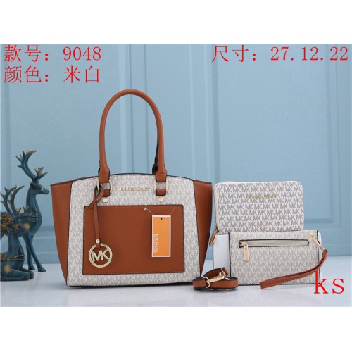 Cheap Michael Kors Handbags For Women #850596 Replica Wholesale [$36.00 USD] [ITEM#850596] on Replica Michael Kors Handbags
