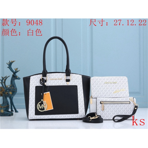 Cheap Michael Kors Handbags For Women #850598 Replica Wholesale [$36.00 USD] [ITEM#850598] on Replica Michael Kors Handbags