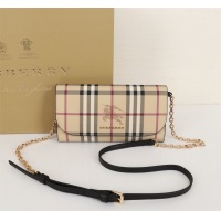 Burberry AAA Messenger Bags For Women #855552