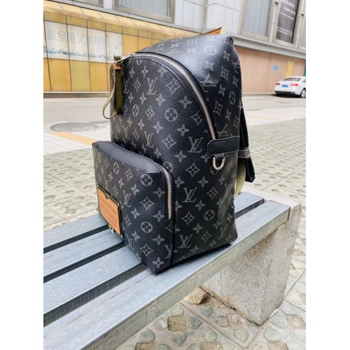 Cheap Louis Vuitton LV AAA Man Backpacks #863258 Replica Wholesale [$86.00 USD] [ITEM#863258] on Replica Louis Vuitton LV AAA Man Backpacks