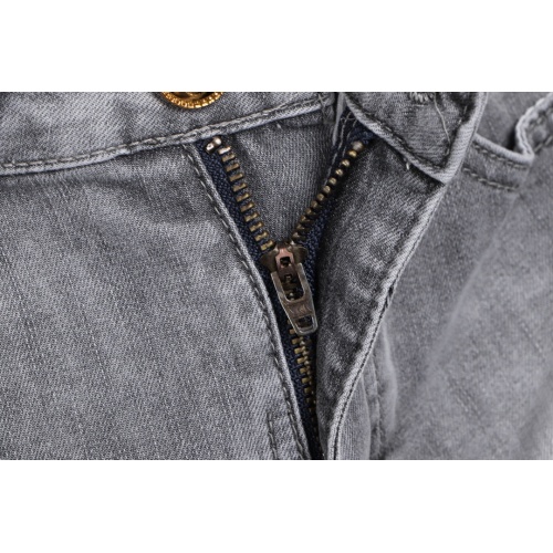Cheap Versace Jeans For Men #865047 Replica Wholesale [$40.00 USD] [ITEM#865047] on Replica Versace Jeans
