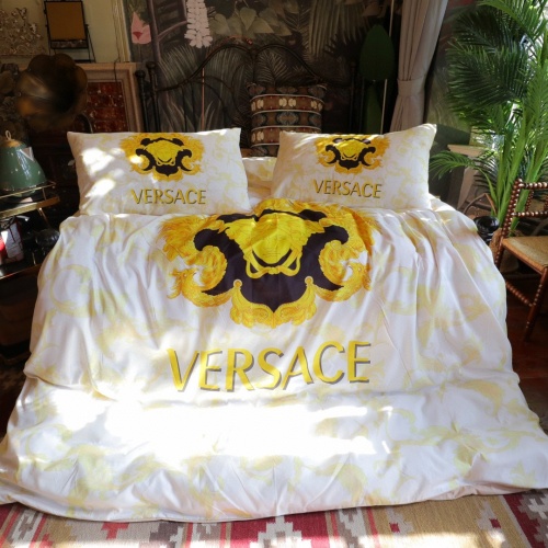 Cheap Versace Bedding #865673 Replica Wholesale [$88.00 USD] [ITEM#865673] on Replica Versace Bedding