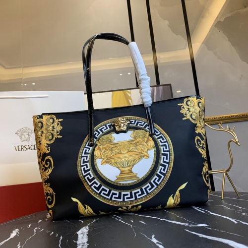 Cheap Versace AAA Quality Handbags For Women #866329 Replica Wholesale [$112.00 USD] [ITEM#866329] on Replica Versace AAA Quality Handbags