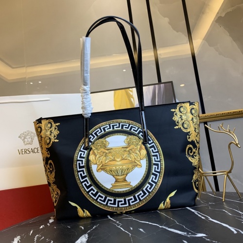 Cheap Versace AAA Quality Handbags For Women #866329 Replica Wholesale [$112.00 USD] [ITEM#866329] on Replica Versace AAA Quality Handbags