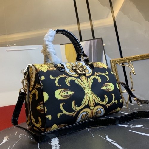 Cheap Versace AAA Quality Handbags For Women #866336 Replica Wholesale [$112.00 USD] [ITEM#866336] on Replica Versace AAA Quality Handbags