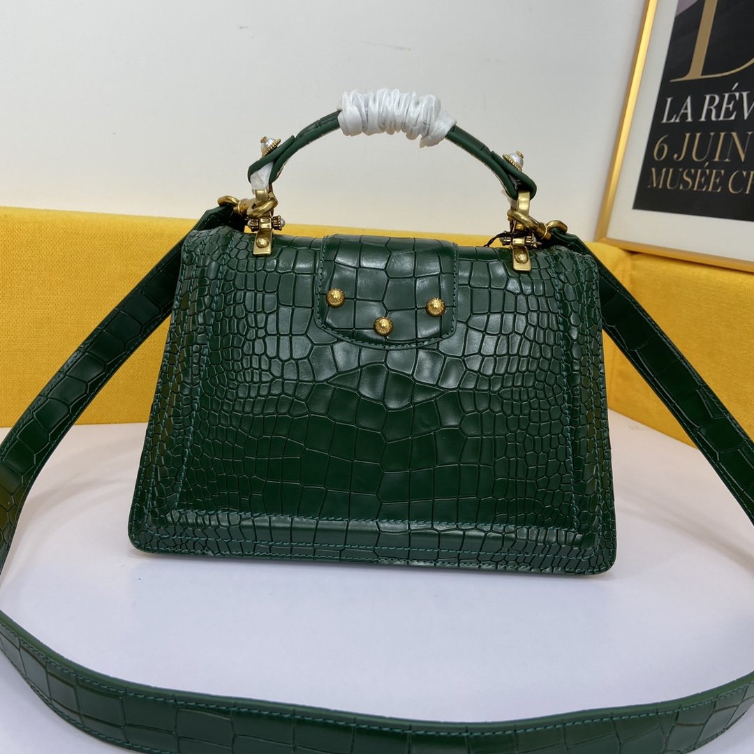 Cheap Dolce & Gabbana D&G AAA Quality Messenger Bags For Women #866614