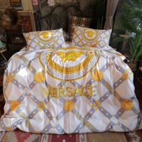 Cheap Versace Bedding #865674 Replica Wholesale [$88.00 USD] [ITEM#865674] on Replica Versace Bedding