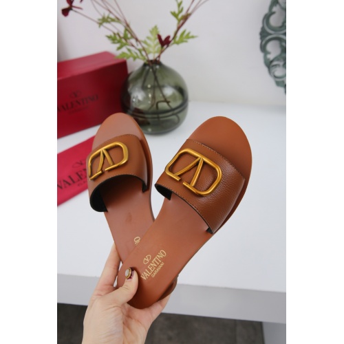 Cheap Valentino Slippers For Women #869225 Replica Wholesale [$66.00 USD] [ITEM#869225] on Replica Valentino Slippers