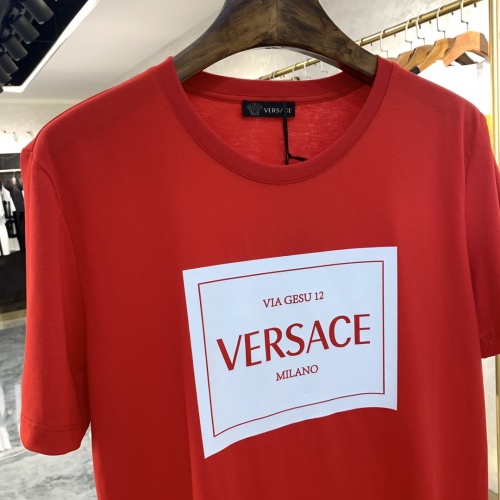 Cheap Versace T-Shirts Short Sleeved For Men #869746 Replica Wholesale [$41.00 USD] [ITEM#869746] on Replica Versace T-Shirts