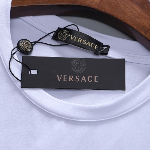 Cheap Versace T-Shirts Short Sleeved For Men #870416 Replica Wholesale [$27.00 USD] [ITEM#870416] on Replica Versace T-Shirts