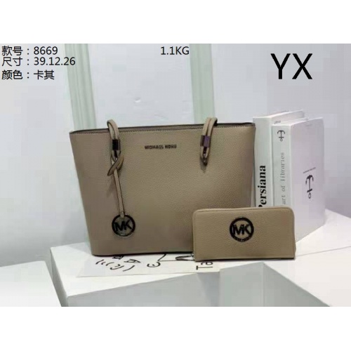 Cheap Michael Kors Handbags For Women #871147 Replica Wholesale [$39.00 USD] [ITEM#871147] on Replica Michael Kors Handbags