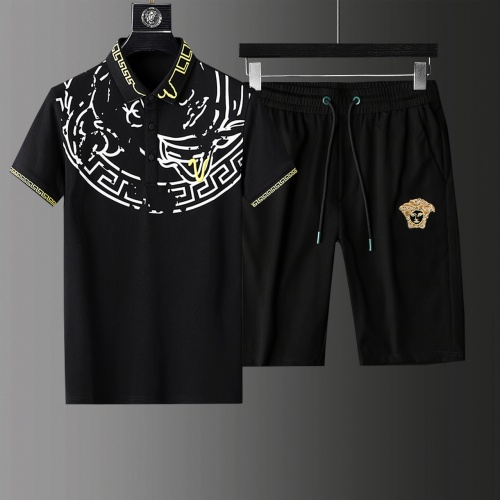 Cheap Versace Tracksuits Short Sleeved For Men #876315 Replica Wholesale [$64.00 USD] [ITEM#876315] on Replica Versace Tracksuits