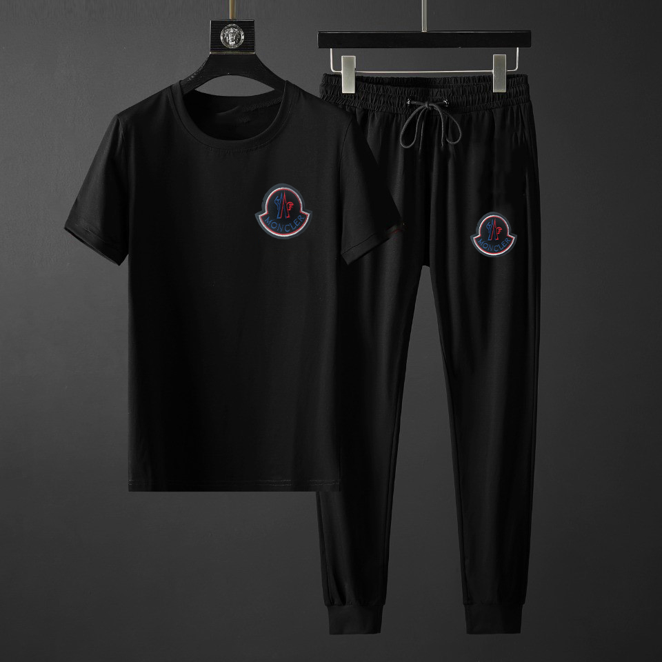 Cheap Moncler Tracksuits Short Sleeved For Men #878385 Replica ...