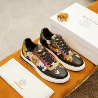 Versace Casual Shoes For Men #875623