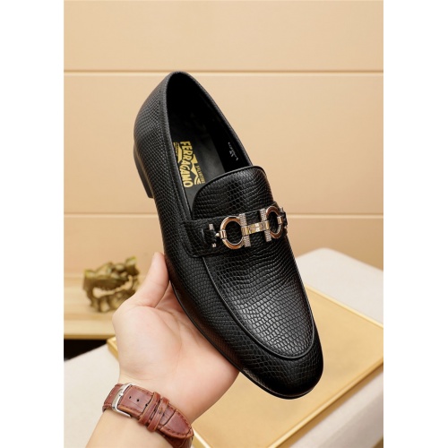 Cheap Salvatore Ferragamo Leather Shoes For Men #882584 Replica Wholesale [$80.00 USD] [ITEM#882584] on Replica Salvatore Ferragamo Leather Shoes
