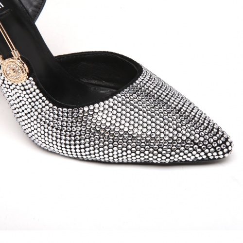 Cheap Versace Sandal For Women #885914 Replica Wholesale [$82.00 USD] [ITEM#885914] on Replica Versace Sandal