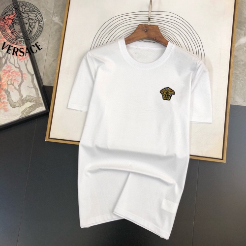 Cheap Versace T-Shirts Short Sleeved For Men #888004 Replica Wholesale [$25.00 USD] [ITEM#888004] on Replica Versace T-Shirts