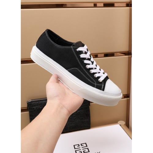 Cheap Givenchy Casual Shoes For Men #891162 Replica Wholesale [$80.00 USD] [ITEM#891162] on Replica Givenchy Casual Shoes