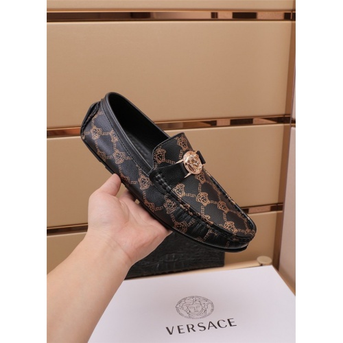 Cheap Versace Casual Shoes For Men #891417 Replica Wholesale [$82.00 USD] [ITEM#891417] on Replica Versace Casual Shoes