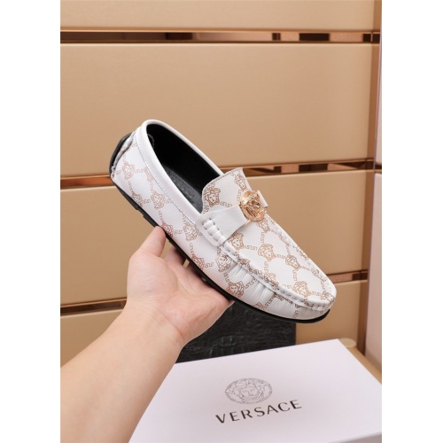 Cheap Versace Casual Shoes For Men #891418 Replica Wholesale [$82.00 USD] [ITEM#891418] on Replica Versace Casual Shoes
