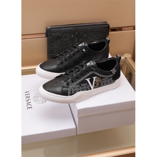 Cheap Versace Casual Shoes For Men #891421 Replica Wholesale [$82.00 USD] [ITEM#891421] on Replica Versace Casual Shoes